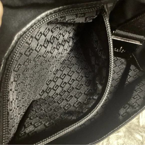 GUCCI Black Nylon Unisex Silver Metal Buckle Shoulder Messenger Bag 122375 - Picture 13 of 14